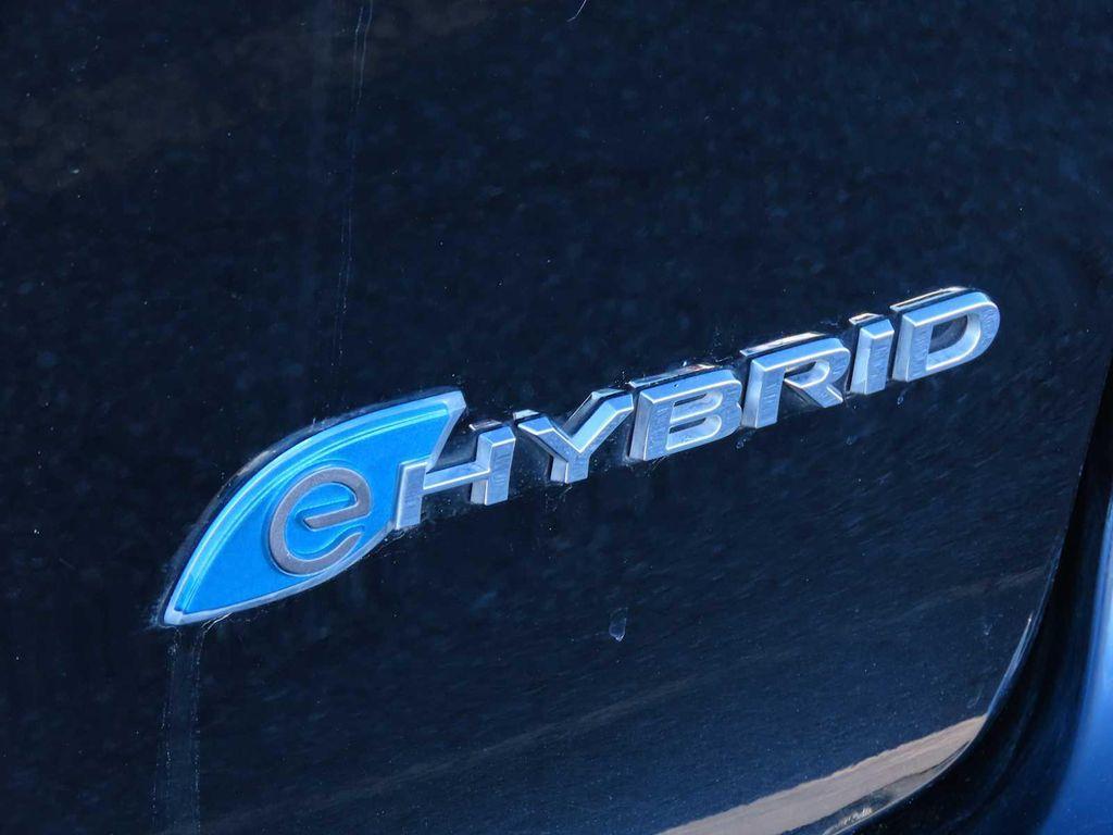 used 2024 Chrysler Pacifica Hybrid car, priced at $29,295