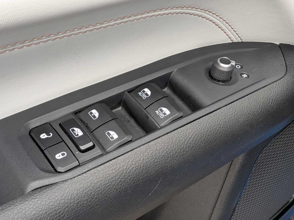 used 2025 Jeep Compass car, priced at $23,995