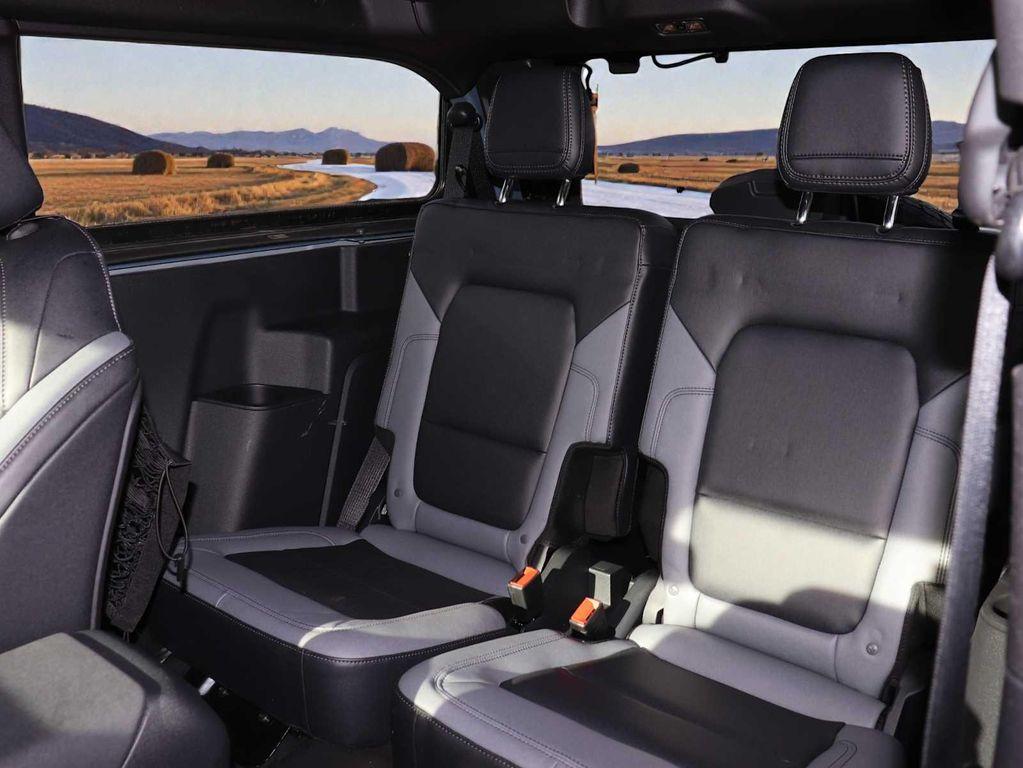 used 2024 Ford Bronco car, priced at $39,995