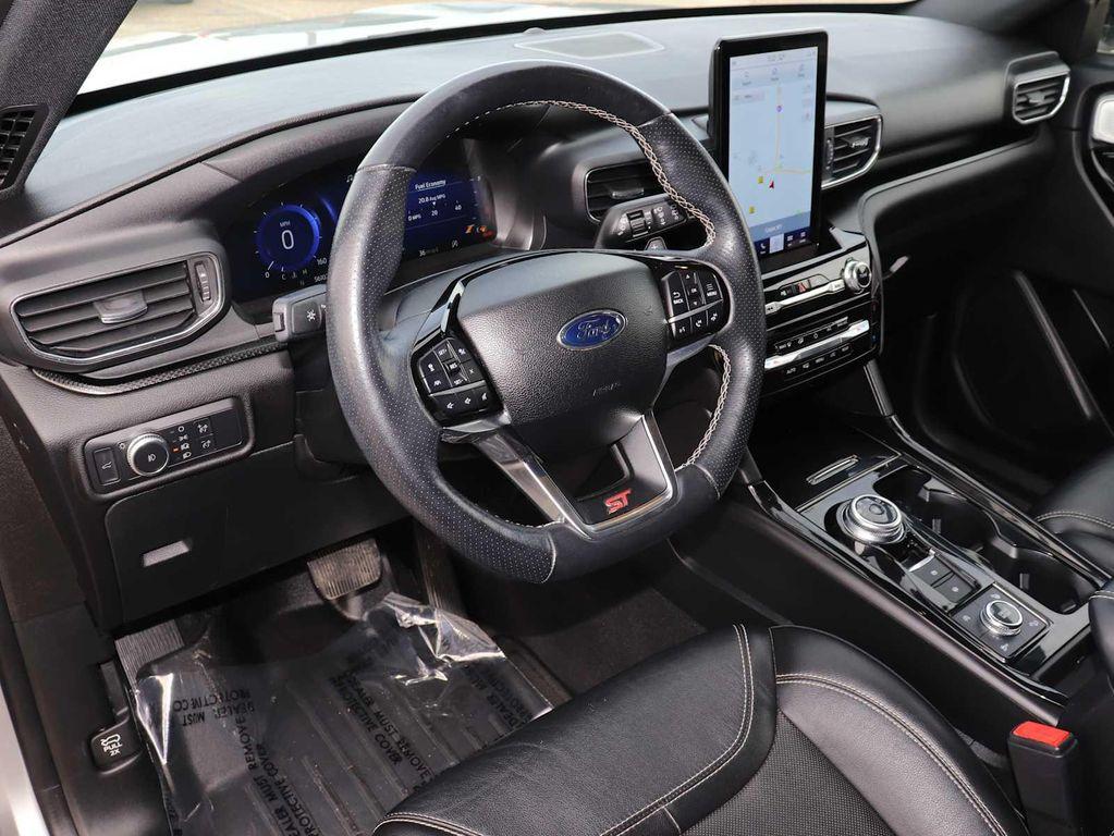 used 2022 Ford Explorer car, priced at $35,495