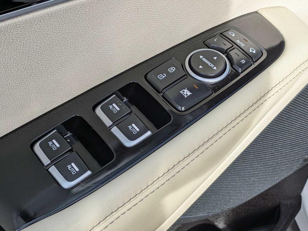 used 2018 Kia Sorento car, priced at $13,745