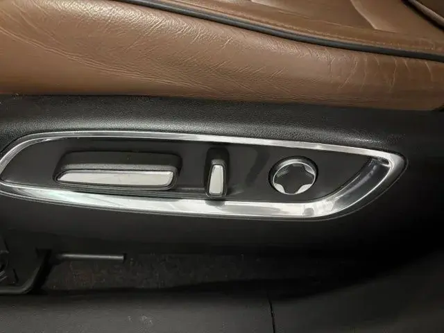 used 2020 Acura MDX car, priced at $24,933