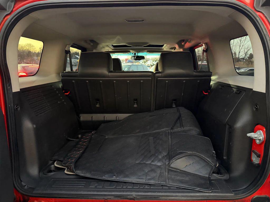 used 2009 Hummer H3 car, priced at $12,999