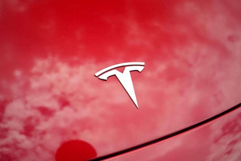 used 2023 Tesla Model 3 car, priced at $19,999