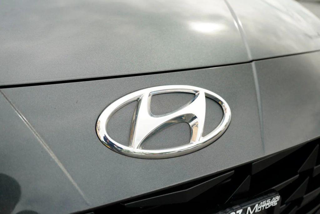 used 2021 Hyundai Elantra car