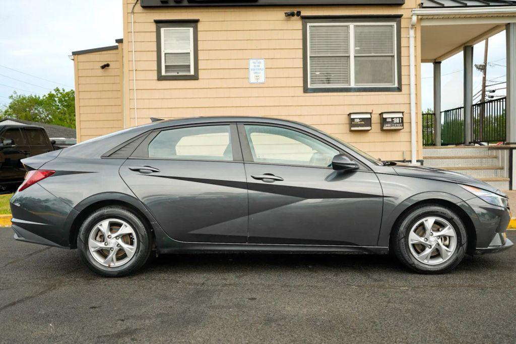 used 2021 Hyundai Elantra car