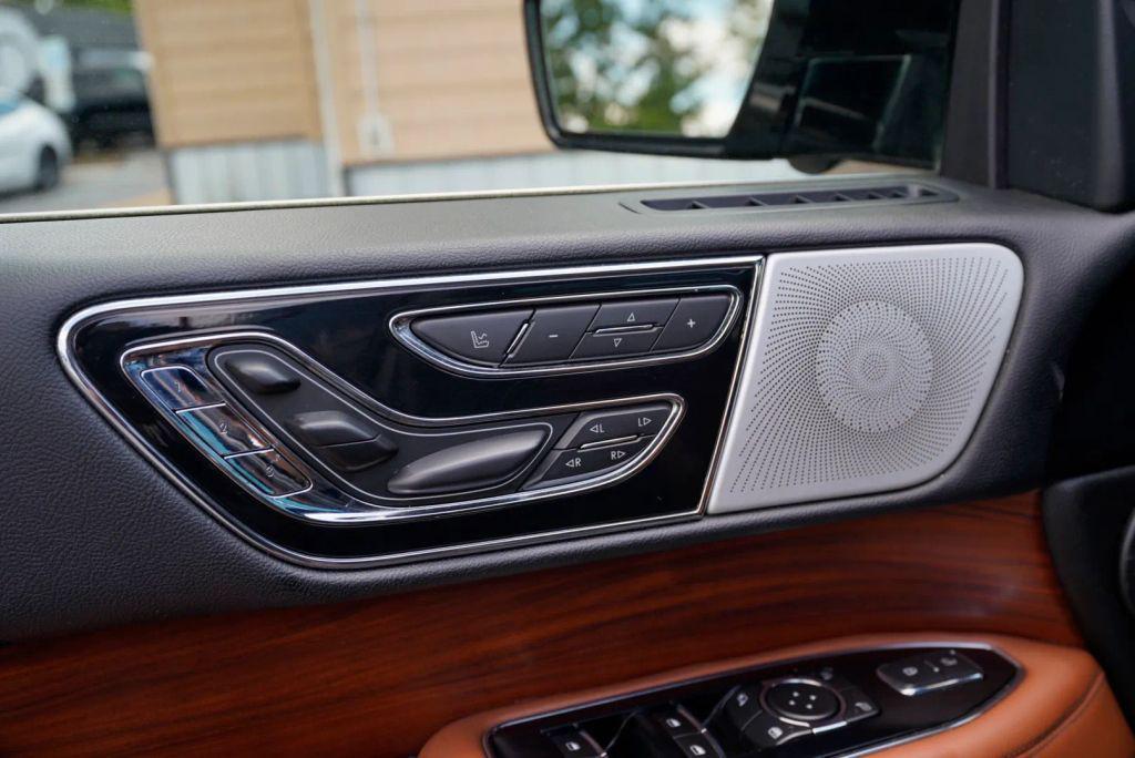 used 2018 Lincoln Navigator car, priced at $24,999