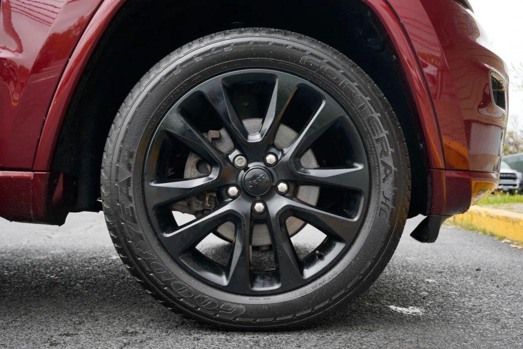 used 2019 Jeep Grand Cherokee car, priced at $14,499