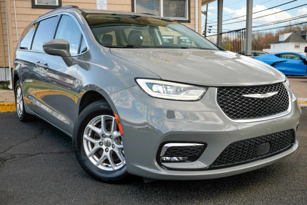 used 2022 Chrysler Pacifica car, priced at $18,899