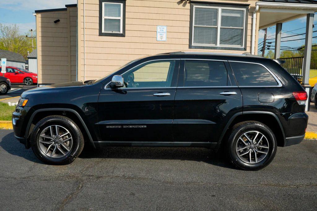used 2020 Jeep Grand Cherokee car, priced at $16,038