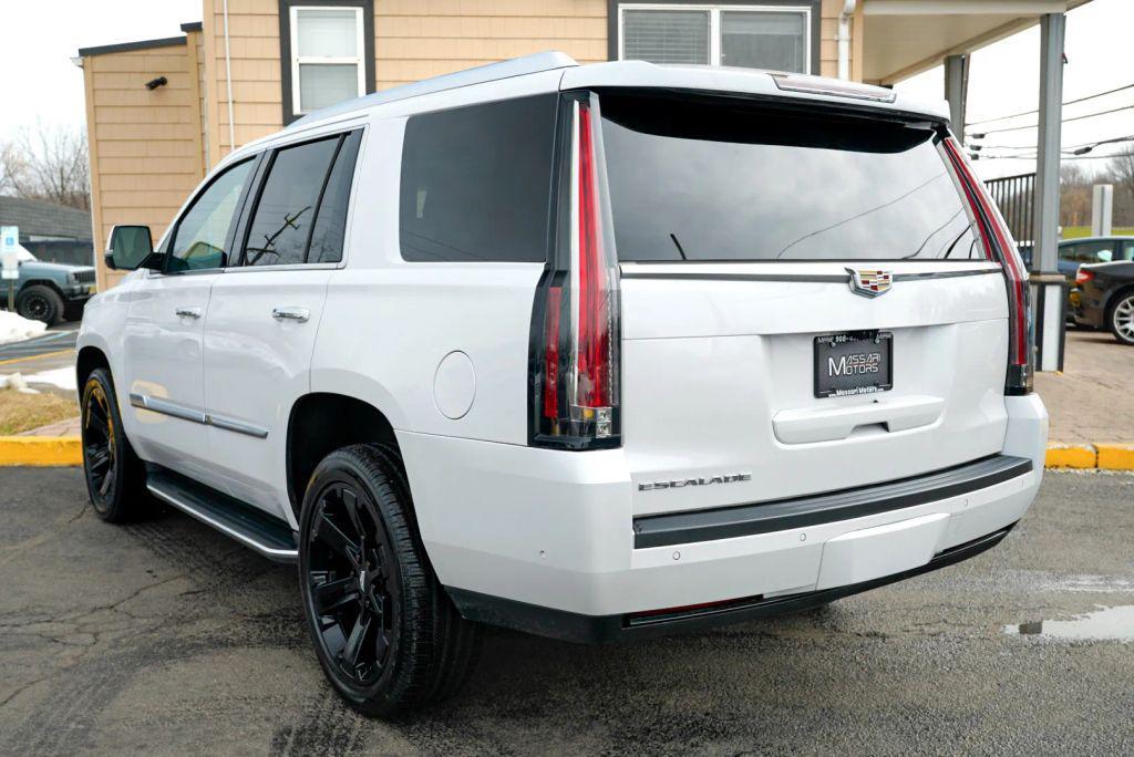 used 2020 Cadillac Escalade car, priced at $30,999