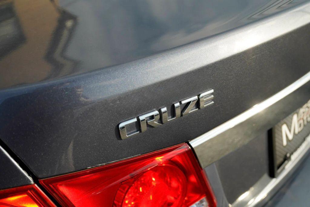 used 2013 Chevrolet Cruze car, priced at $4,999
