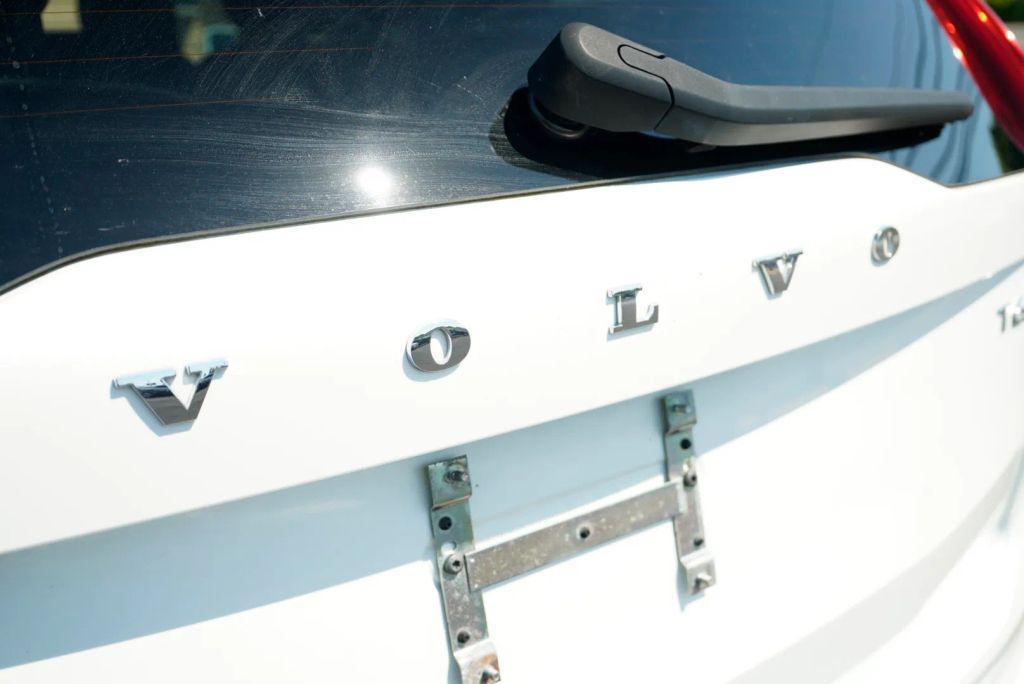 used 2019 Volvo XC90 car, priced at $19,999