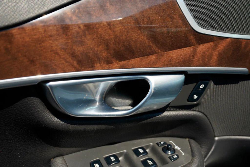 used 2019 Volvo XC90 car, priced at $19,999