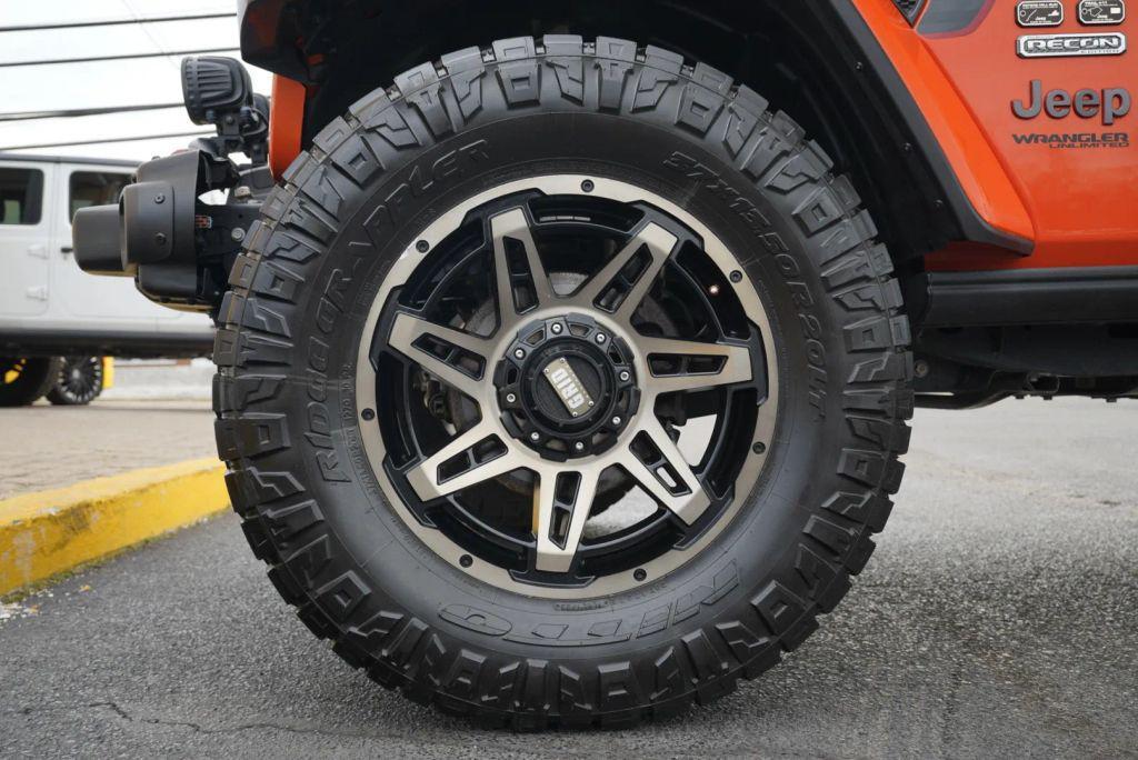 used 2020 Jeep Wrangler Unlimited car, priced at $25,177