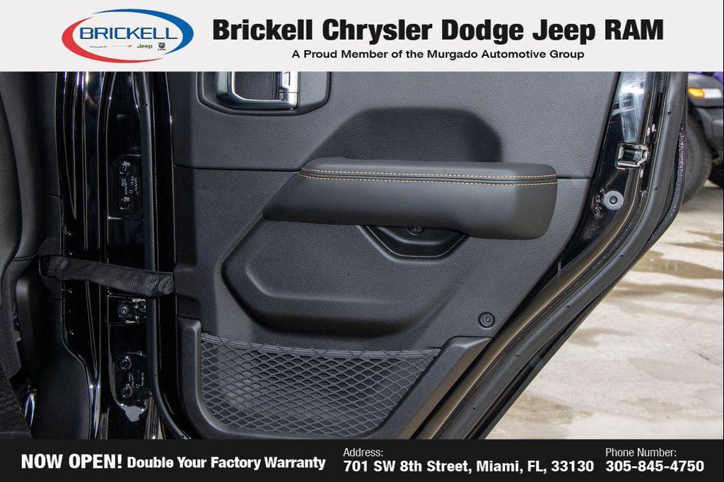 new 2026 Jeep Gladiator car, priced at $50,440