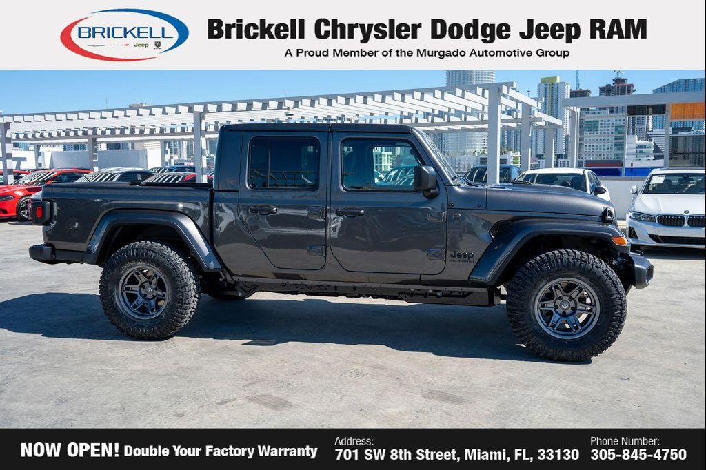 new 2026 Jeep Gladiator car, priced at $47,730