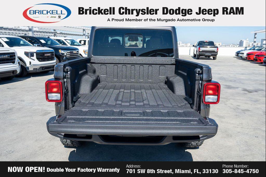 new 2026 Jeep Gladiator car, priced at $47,730