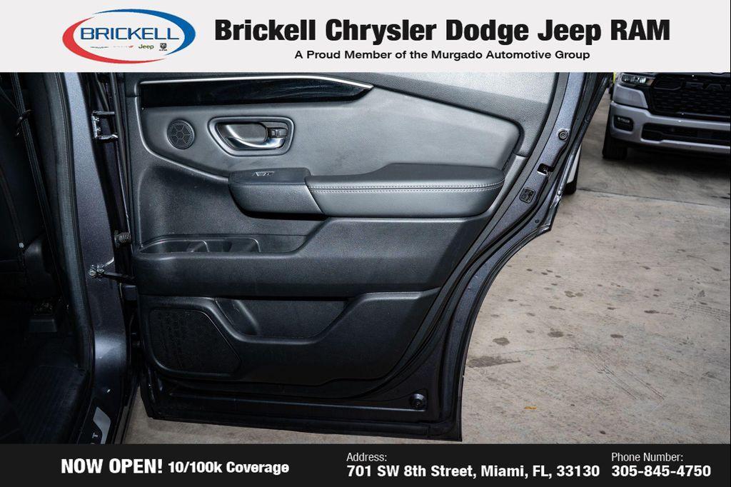 used 2024 Honda Pilot car, priced at $37,025