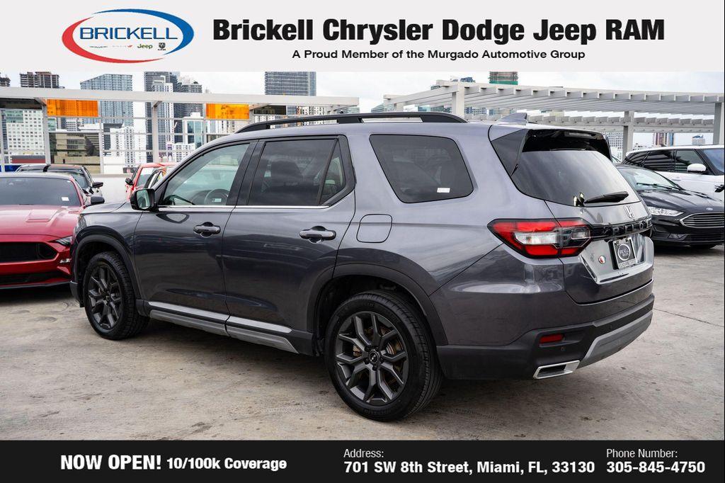 used 2024 Honda Pilot car, priced at $37,025