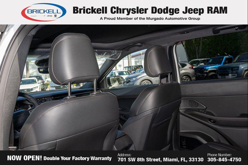 new 2026 Jeep Cherokee car, priced at $44,085