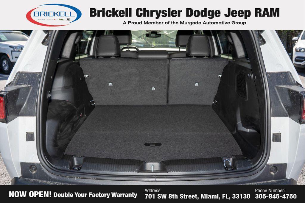 new 2026 Jeep Cherokee car, priced at $44,085