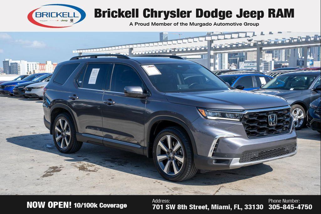 used 2025 Honda Pilot car, priced at $36,550