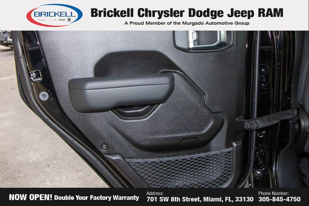 new 2026 Jeep Gladiator car, priced at $45,535