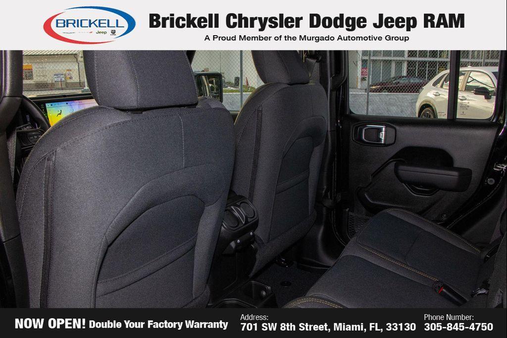 new 2026 Jeep Gladiator car, priced at $45,535