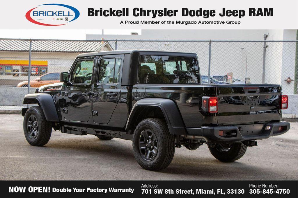 new 2026 Jeep Gladiator car, priced at $45,535