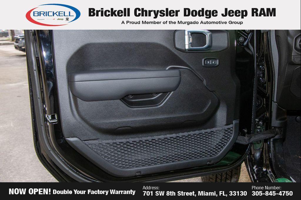 new 2026 Jeep Gladiator car, priced at $45,535