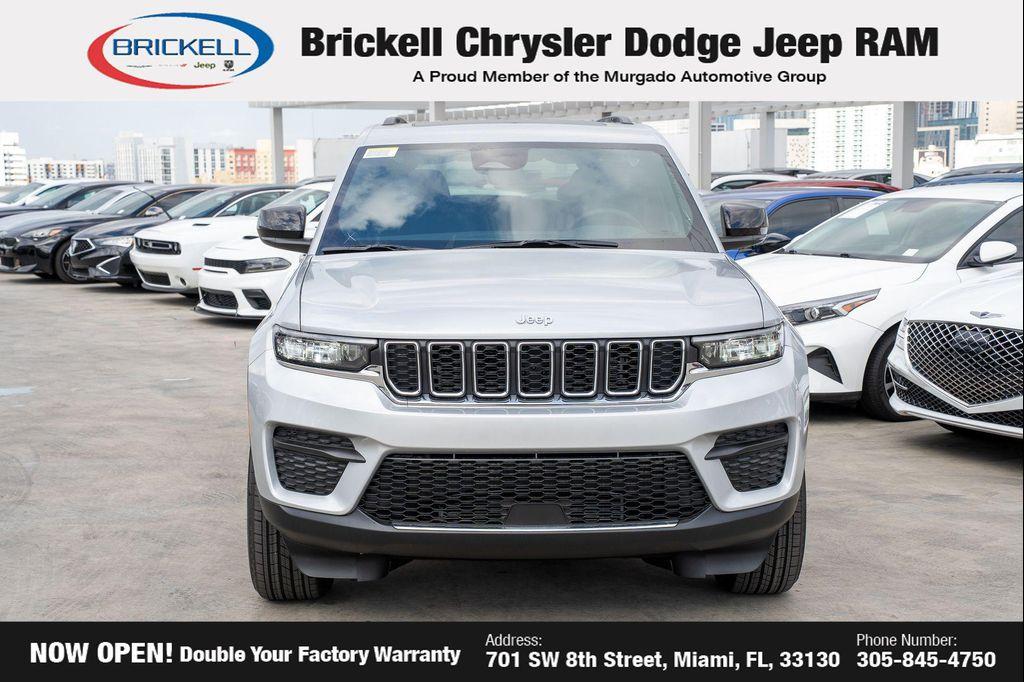 new 2025 Jeep Grand Cherokee car, priced at $31,040