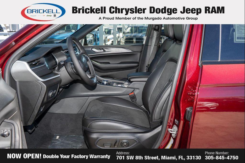 new 2025 Jeep Grand Cherokee car, priced at $32,478