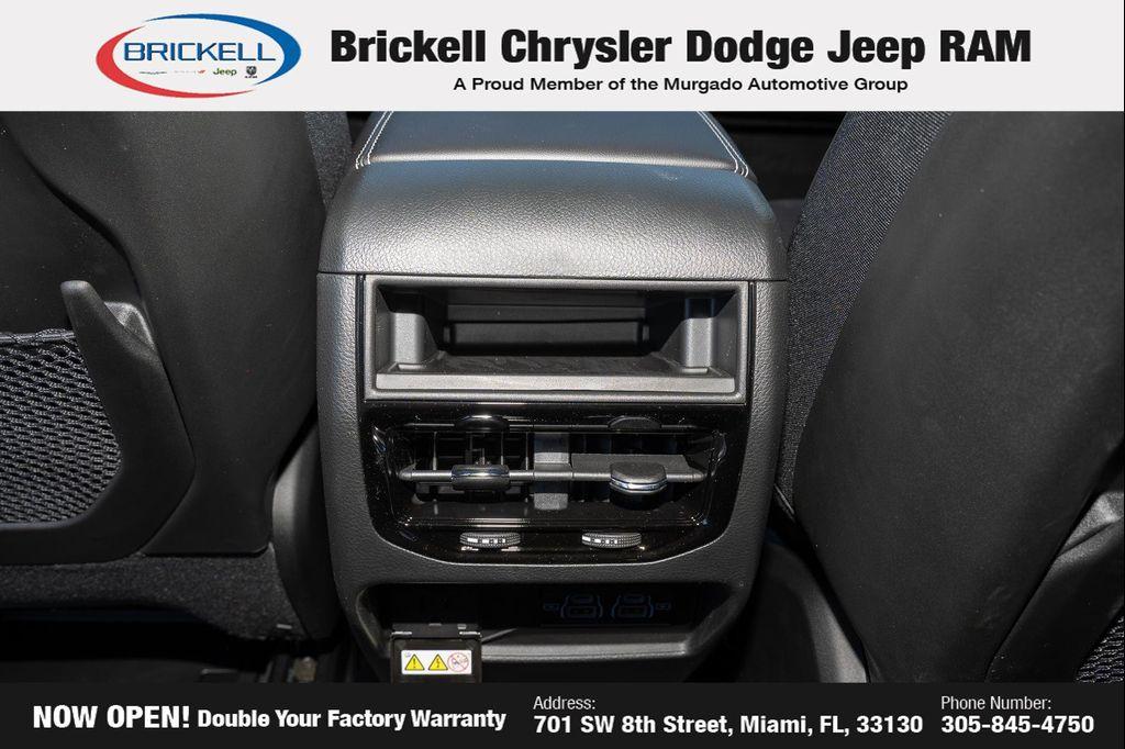 new 2025 Jeep Grand Cherokee car, priced at $32,478