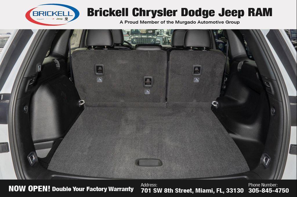 new 2025 Jeep Grand Cherokee car, priced at $30,462