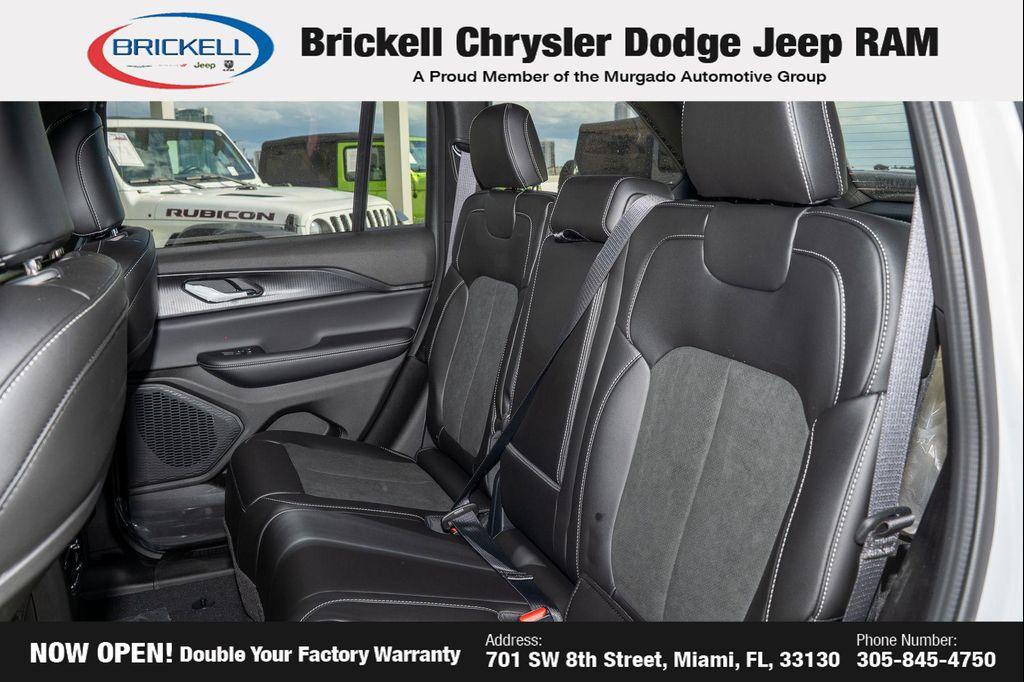 new 2025 Jeep Grand Cherokee car, priced at $30,462