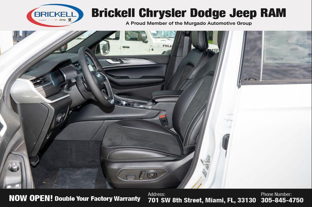 new 2025 Jeep Grand Cherokee car, priced at $30,462