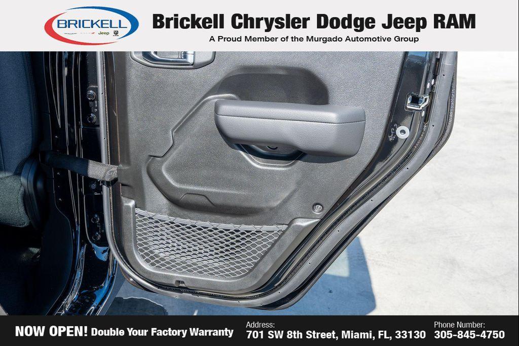 new 2026 Jeep Gladiator car, priced at $47,730