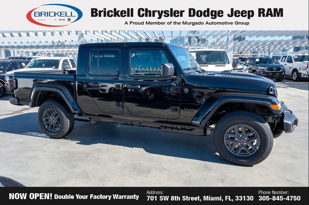 new 2026 Jeep Gladiator car, priced at $47,730