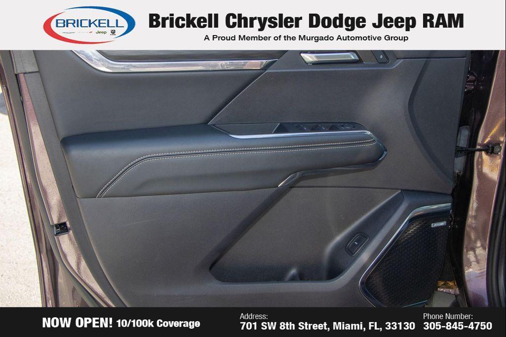 used 2024 GMC Acadia car, priced at $31,650