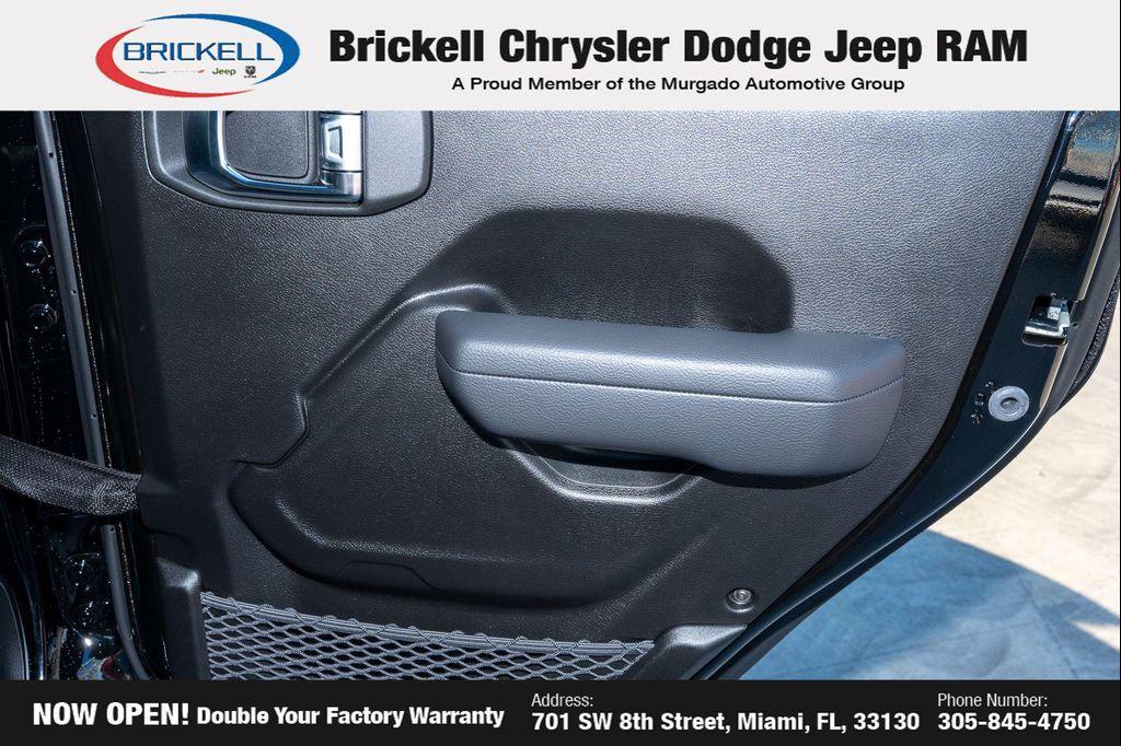 new 2026 Jeep Gladiator car, priced at $59,030