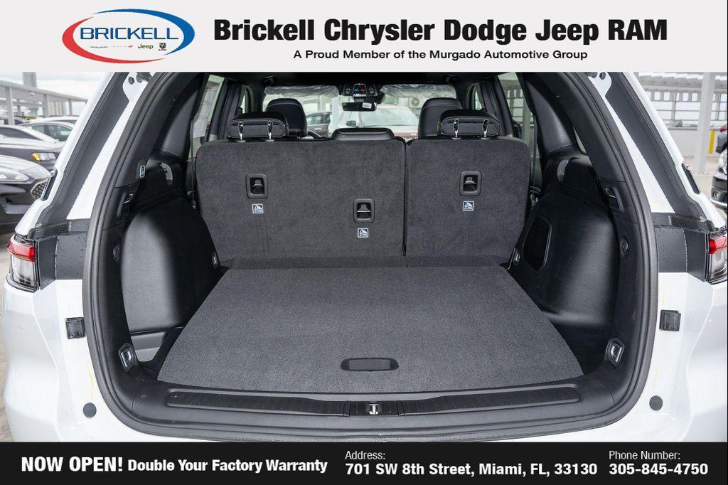 new 2026 Jeep Grand Cherokee car, priced at $43,188