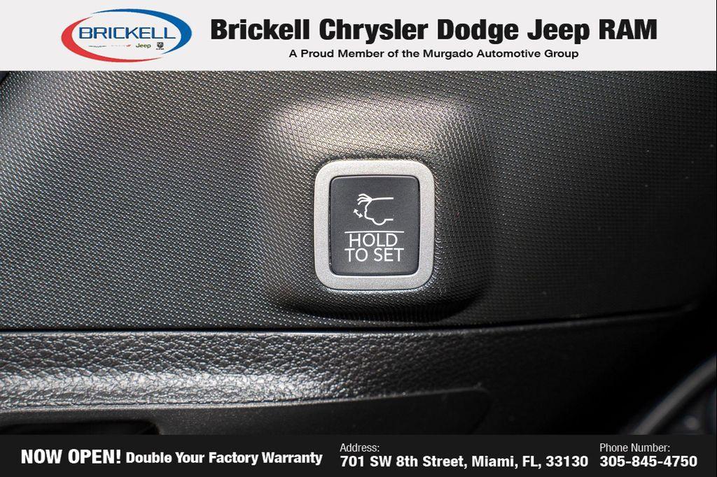 new 2026 Jeep Grand Cherokee car, priced at $43,188