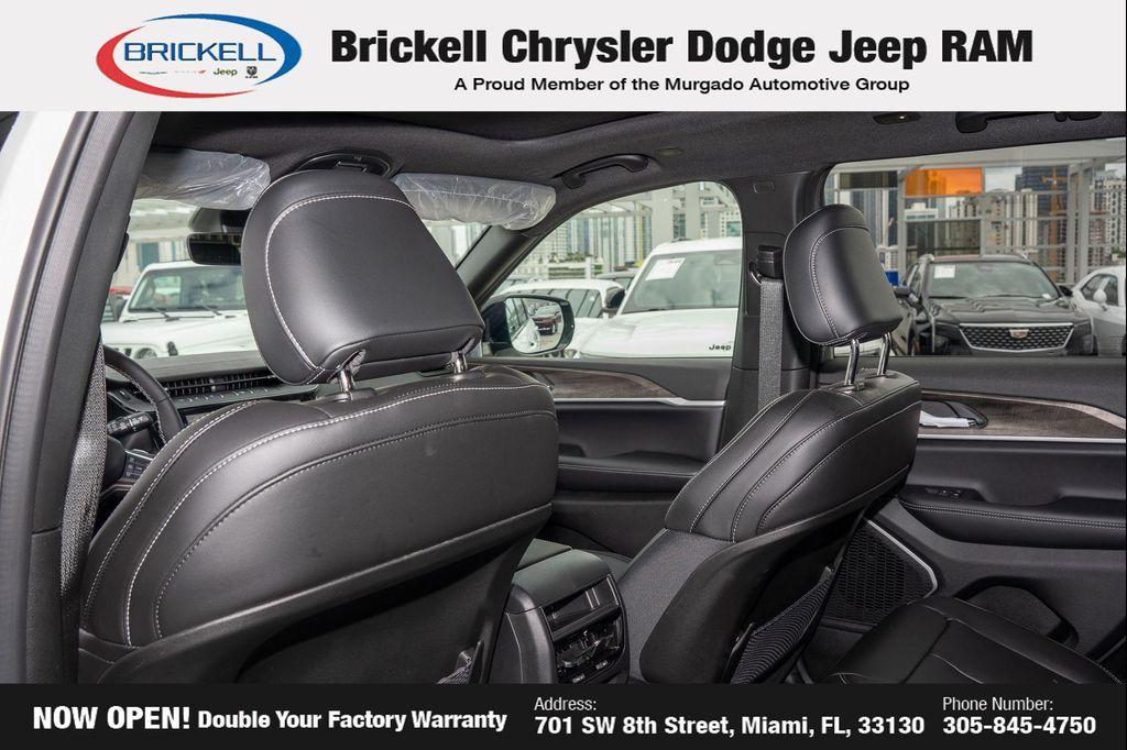 new 2026 Jeep Grand Cherokee car, priced at $43,188