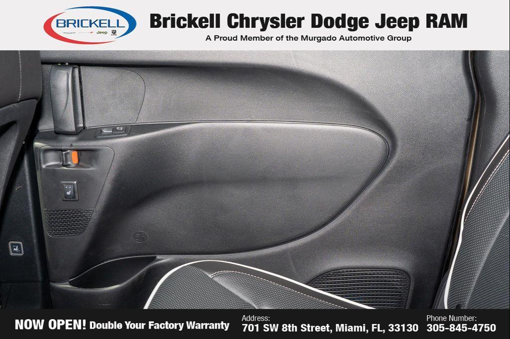 new 2026 Chrysler Pacifica car, priced at $45,704