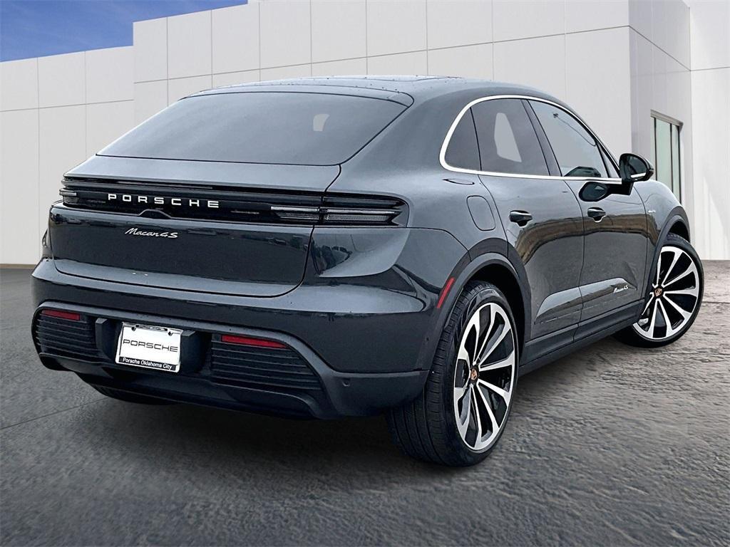 new 2025 Porsche Macan car