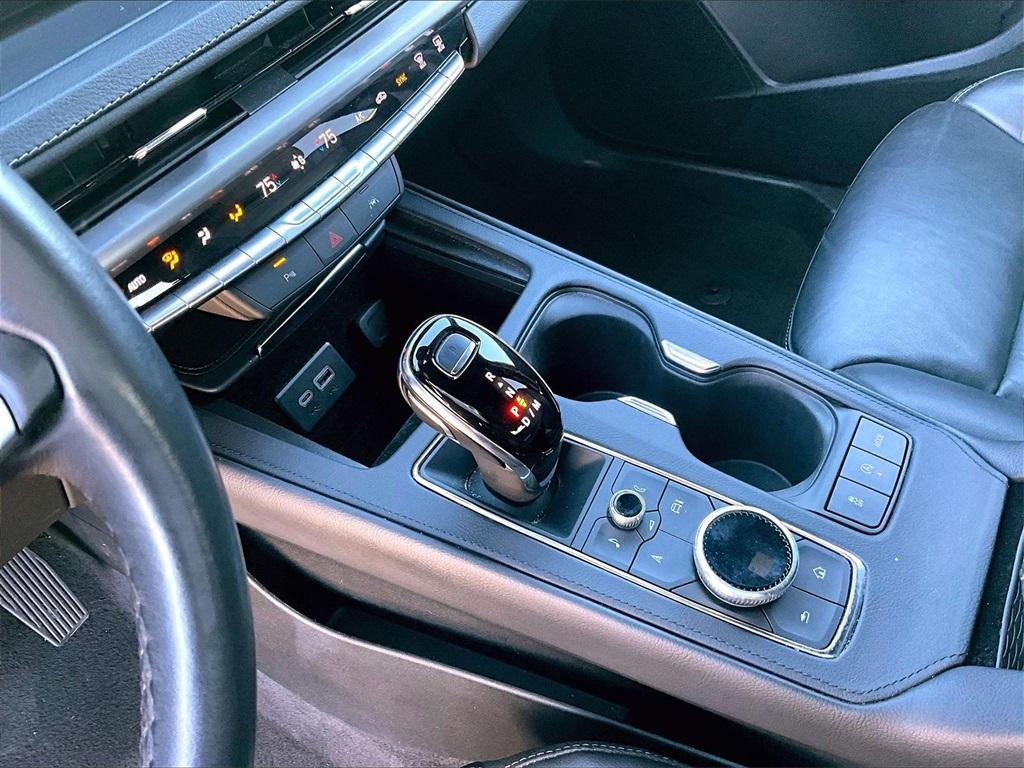 used 2024 Cadillac XT4 car, priced at $27,575