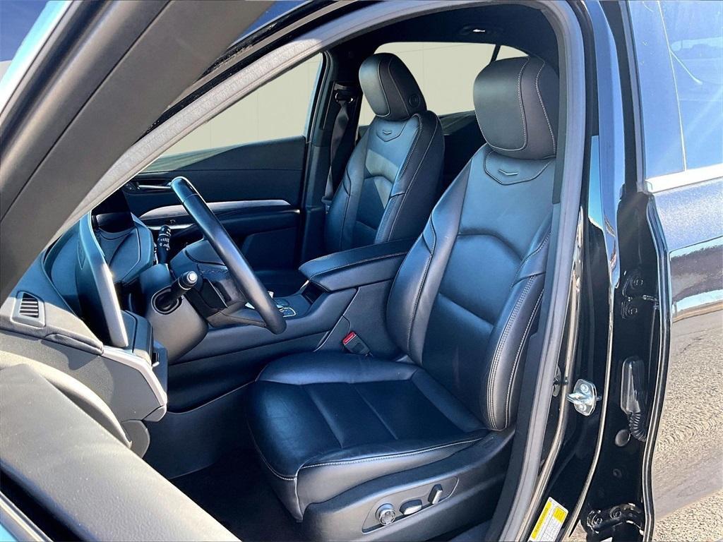 used 2024 Cadillac XT4 car, priced at $27,575