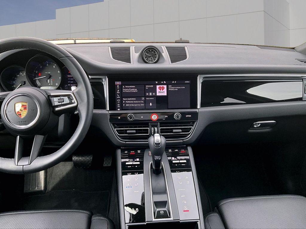 new 2025 Porsche Macan car