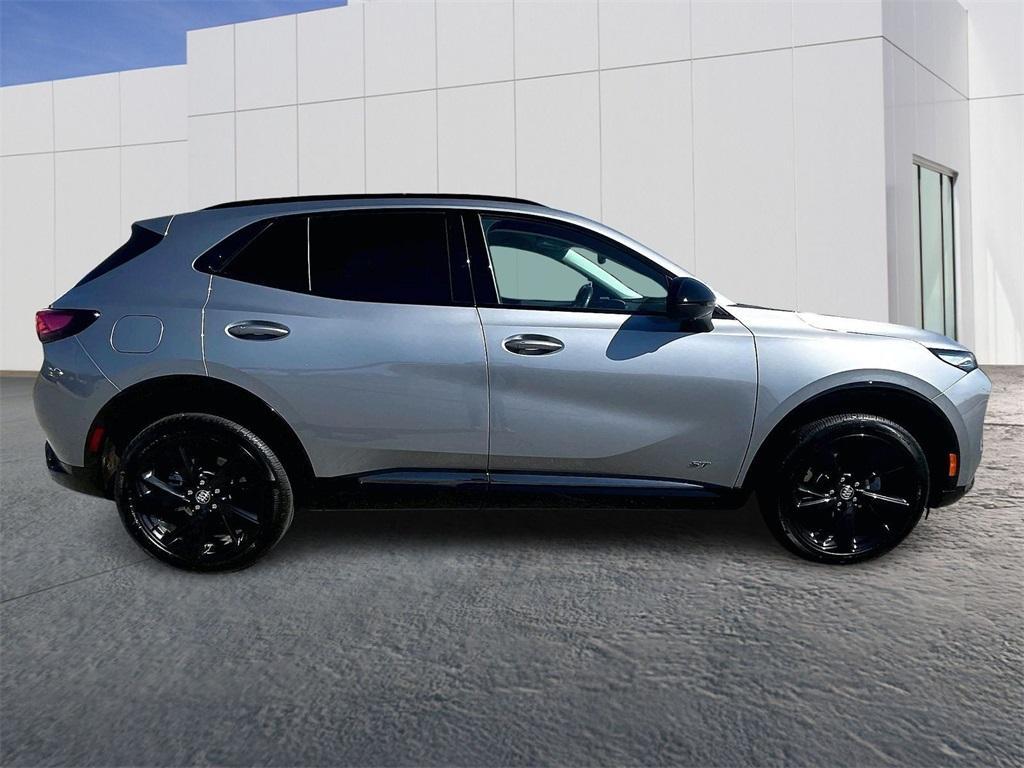 used 2025 Buick Envision car, priced at $28,989